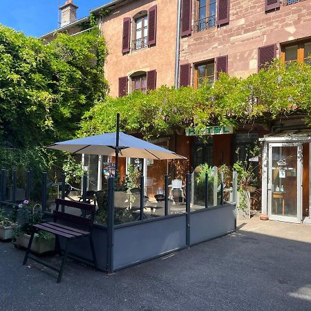 Hotel Du Lion Vert Luxeuil-les-Bains Exteriör bild